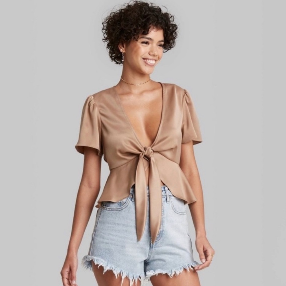 Wild fable flutter top